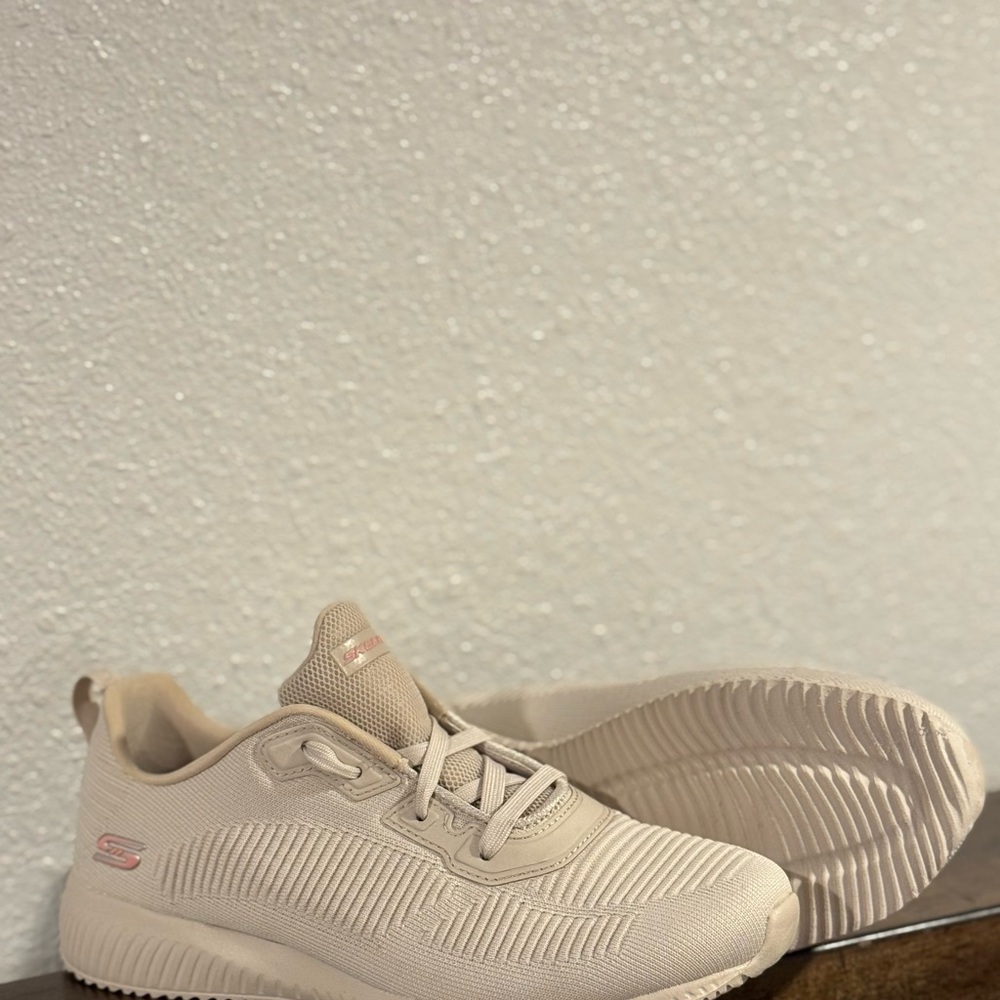 Skechers Natural Tone Sneakers